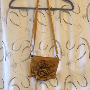 Great little cross over bag